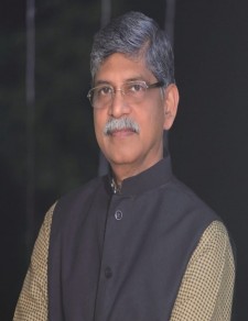 Prof. Rajan Welukar - SLS Napgur academician